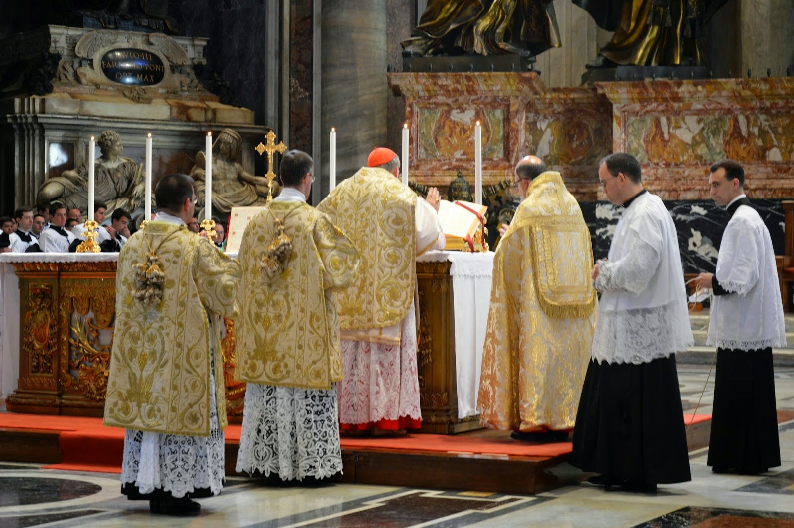 Noticias actualidad | Una Voce Sevilla, image size:1600x1064